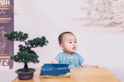 文山宝宝被跳蚤咬了 文山宝宝被跳蚤咬了